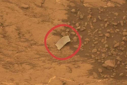 Марсоход NASA нашел на Марсе «обломок корабля пришельцев»