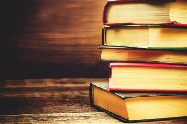 Ученые: Чтение книг продлевает жизнь и снимает стресс