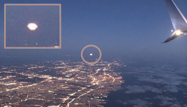 «Нью-Йорк в шоке!»: Пассажир самолета из иллюминатора снял на видео НЛО – уфологи